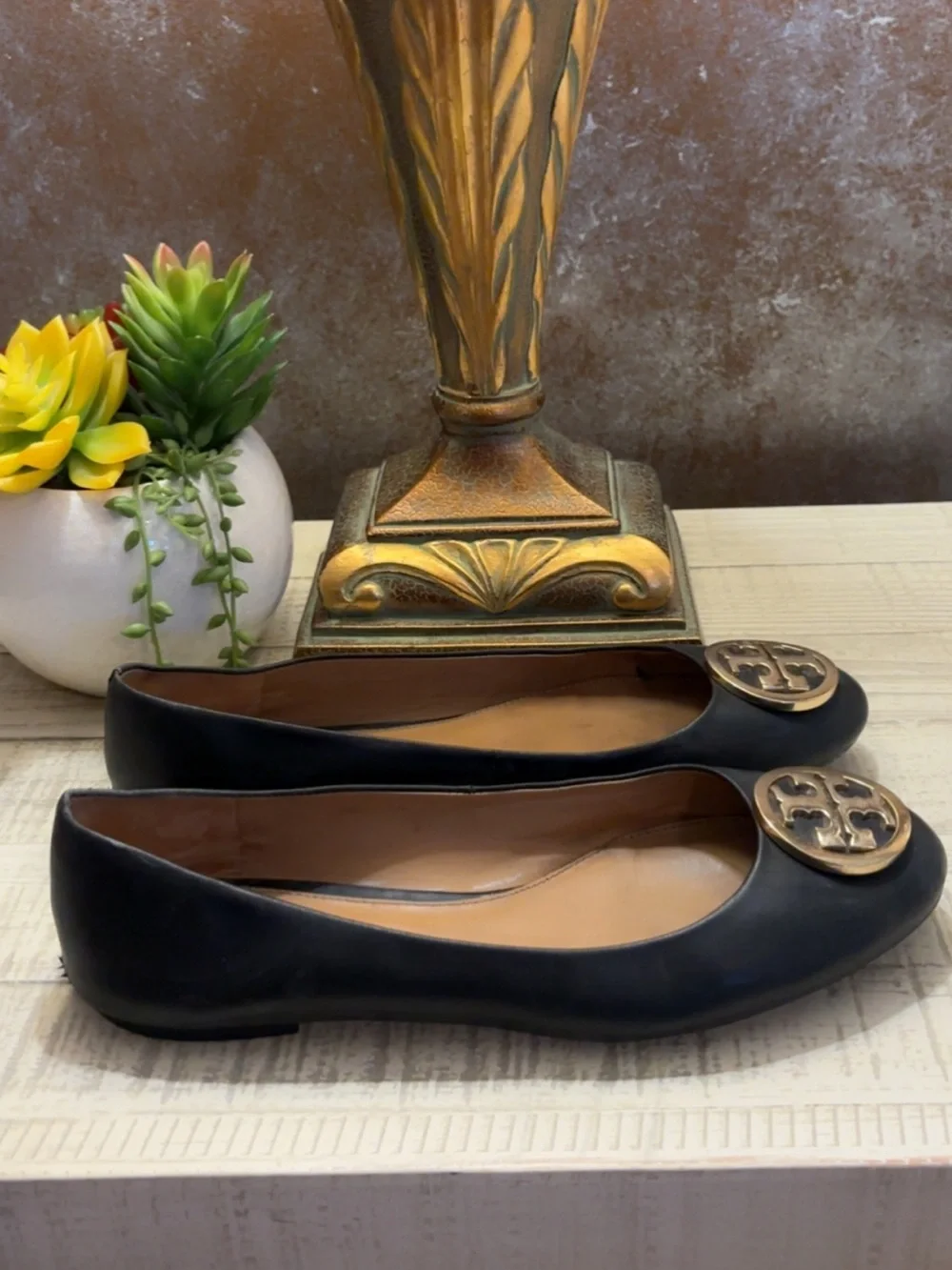 Like New ~ Tory Burch Black Leather Logo Ballet Flats ~ Size 9.5